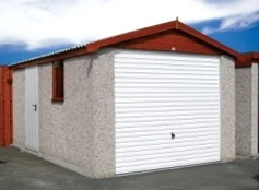 Horizontal Pannelled Garage Doors 